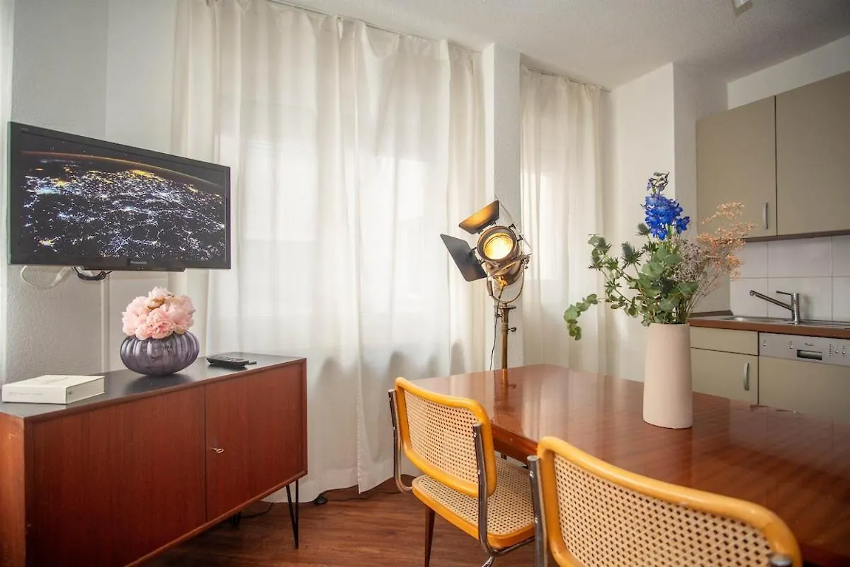 Central Studio Apartment With Free Baselcard - Matisse 0*, Basilea Suiza